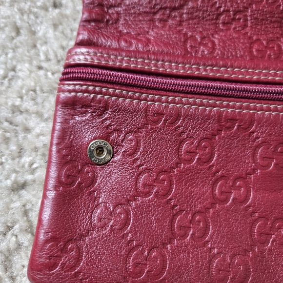 Gucci Red Guccissima Embossed Leather Wallet - Picture 5 of 11